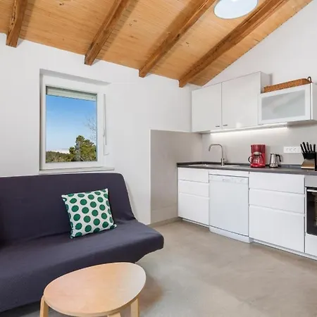 Appartement In With Terrace, Air Conditioning, Wifi