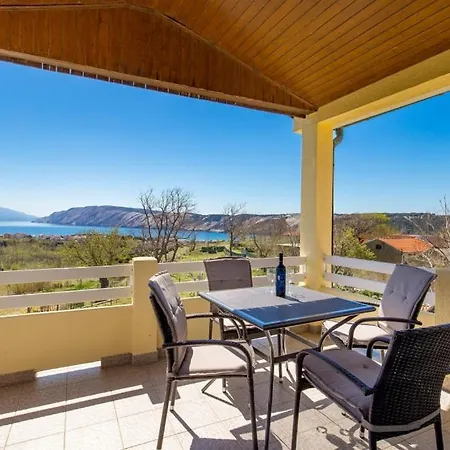 Appartement In With Terrace, Air Conditioning, Wifi *